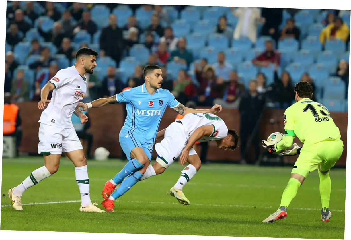 Pertarungan Sengit Konyaspor vs Trabzonspor di Minggu ke-31 Super Lig Turki