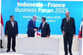 Prancis dalam Dinamika Global: Dari Selat Hormuz hingga Sepakbola