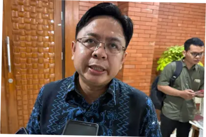 Regenerasi Partai Politik di Indonesia: Tantangan dan Solusi
