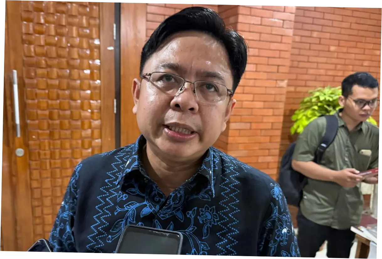 Regenerasi Partai Politik di Indonesia: Tantangan dan Solusi