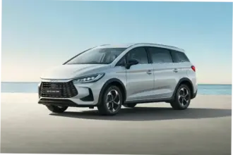 BYD M6 DM: Mobil Listrik Hybrid yang Membuat Gempar di Indonesia