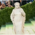 Heidi Klum Mengejutkan Dunia Fashion dengan Penampilannya di Met Gala 2026