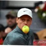 Jannik Sinner Tersingkir dari Roland Garros Akibat Kehabisan Tenaga