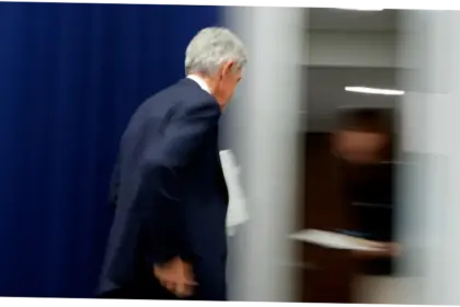 Jerome Powell dan Masa Depannya di The Fed: Analisis Kebijakan Moneter dan Pengaruhnya terhadap Ekonomi AS