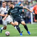 LA Galaxy Tumbangkan Seattle Sounders dengan Dua Gol Tanpa Balas