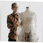 Mengenal Didiet Maulana, Desainer Kebaya yang Menginspirasi Banyak Artis