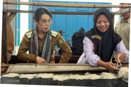 Pemkot Singkawang Adakan Pelatihan Tenun untuk Dorong Industri Kreatif