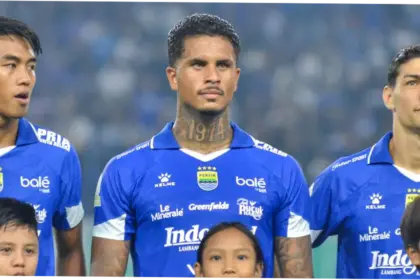 Ramon Tanque dan Persib Bandung: Menuju Hattrick Juara dengan Fokus dan Kerja Keras