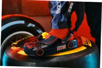 Red Bull Racing dan Crocs Luncurkan Koleksi Sepatu Edisi Spesial
