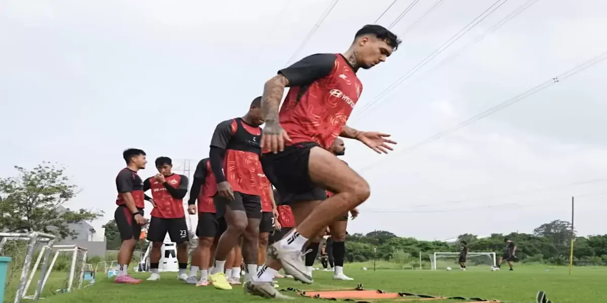 Shayne Pattynama: Proses Latihan dan Persiapan Timnas Indonesia