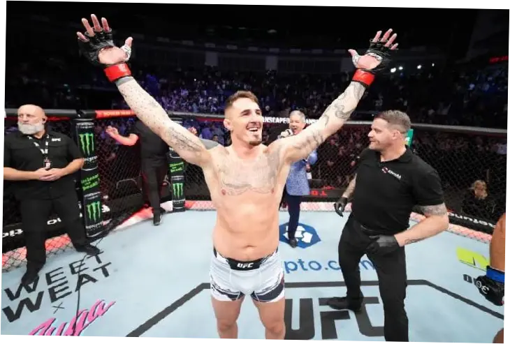 Tom Aspinall: Petarung UFC yang Siap Menghadapi Persaingan Kelas Berat